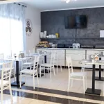 Ayri 酒店