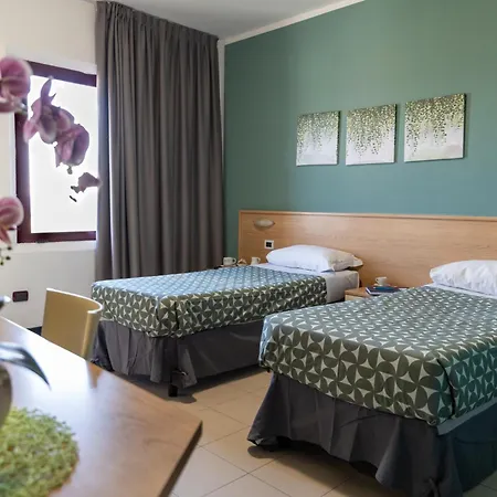 Ayri Hotel Medesano