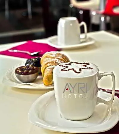 Ayri 3* Medesano