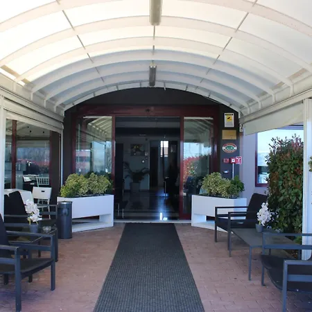 Ayri Hotel