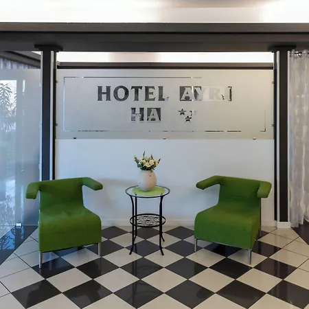 Ayri Hotel 3*