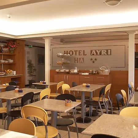 מלון Ayri 3*